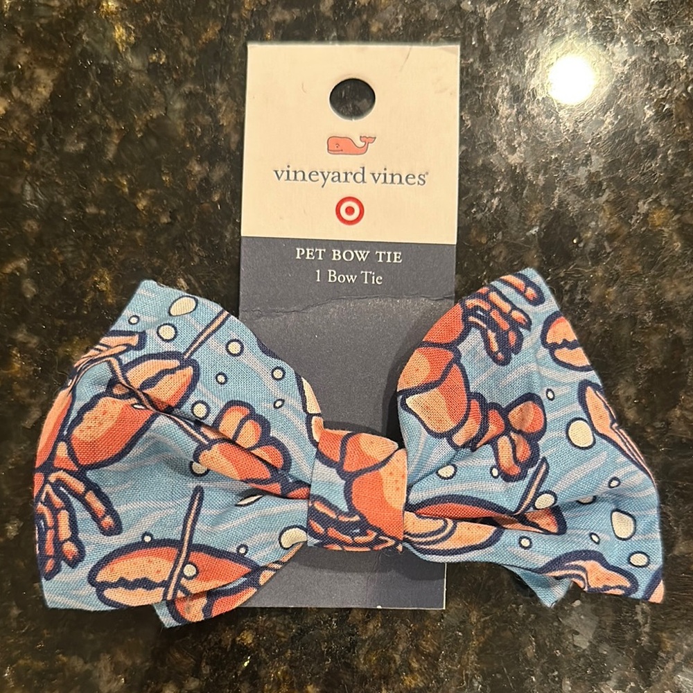Vineyard Vines Pet Blue Crab Bow Tie